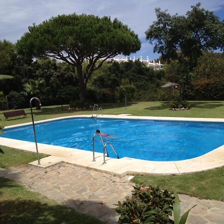 Beautiful Holiday Apartment 2 Bedroom Beach And Pool Malaga Marbella Calahonda Royale Mijas Costa Spain Dış mekan fotoğraf