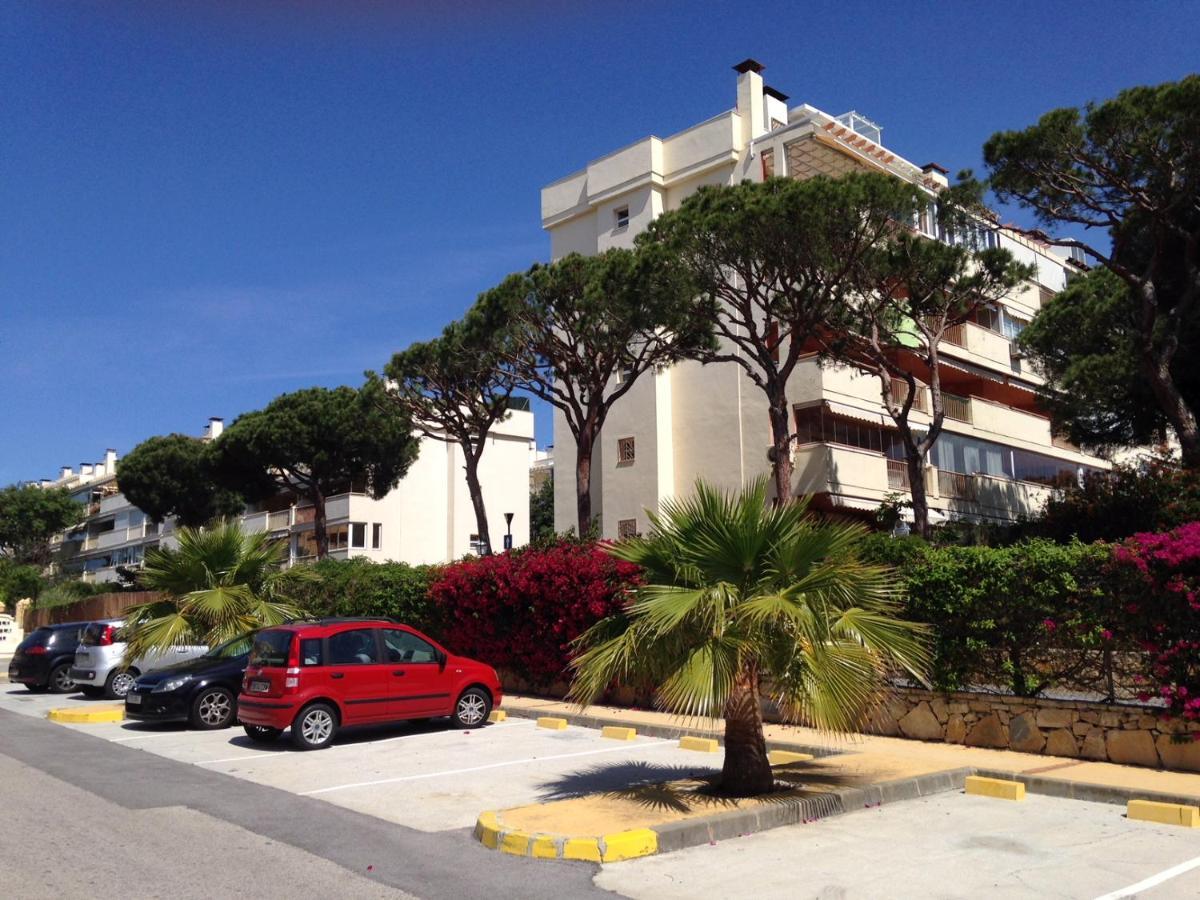 Beautiful Holiday Apartment 2 Bedroom Beach And Pool Malaga Marbella Calahonda Royale Mijas Costa Spain Dış mekan fotoğraf
